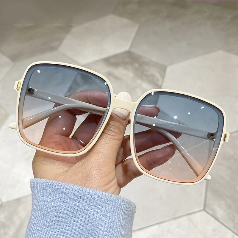 Luxury Lifestyle Store - 빈티지 오버사이즈 사각 선글라스 여성 패션